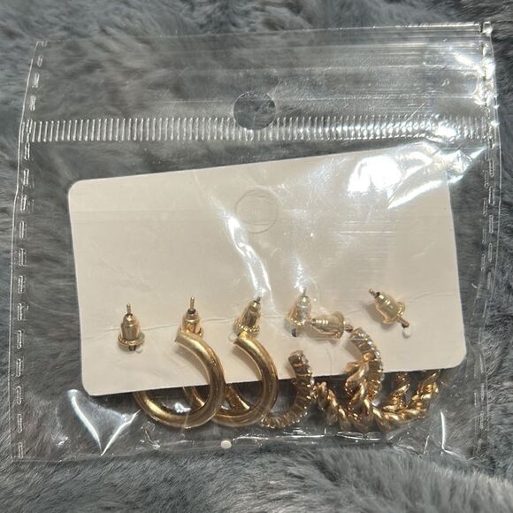 Hoop Earring Set - Picture 3 of 3